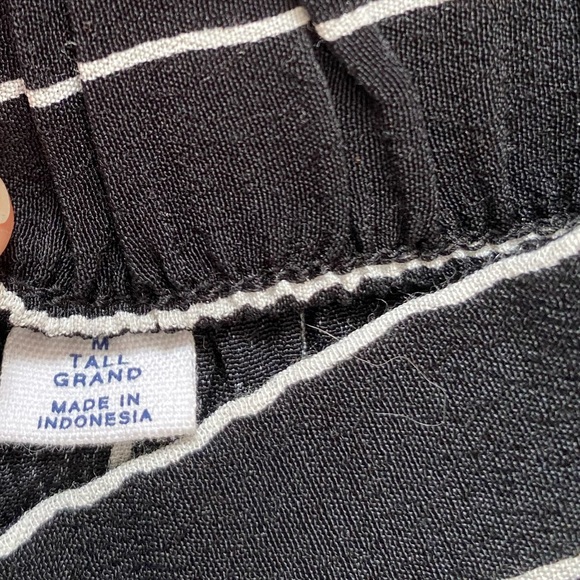 ❤️4/$40 SALE! ❤️ - Gap wide leg striped pants - Picture 4 of 8